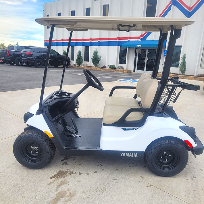 2024 Glacier White AC Yamaha PTV - Image 4